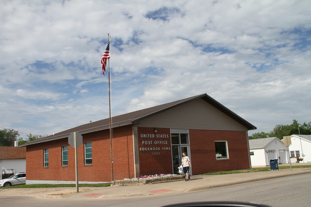 Edgewood Iowa, Post Office, 52042, Clayton County IA Flickr