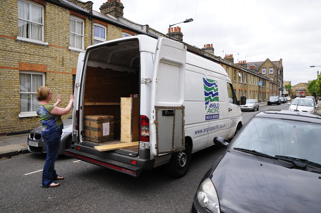 Moving out of Cahir St (6) AAron Metcalfe Flickr