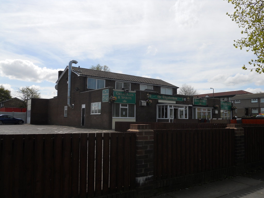 The Elizabethan, Hillock Estate a photo on Flickriver