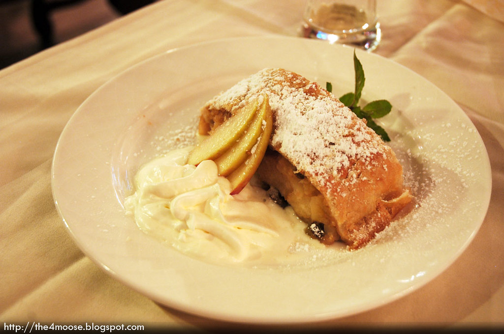 Goldener Adler Hausgemachter Apfelstrudel Goldener Adler… Flickr