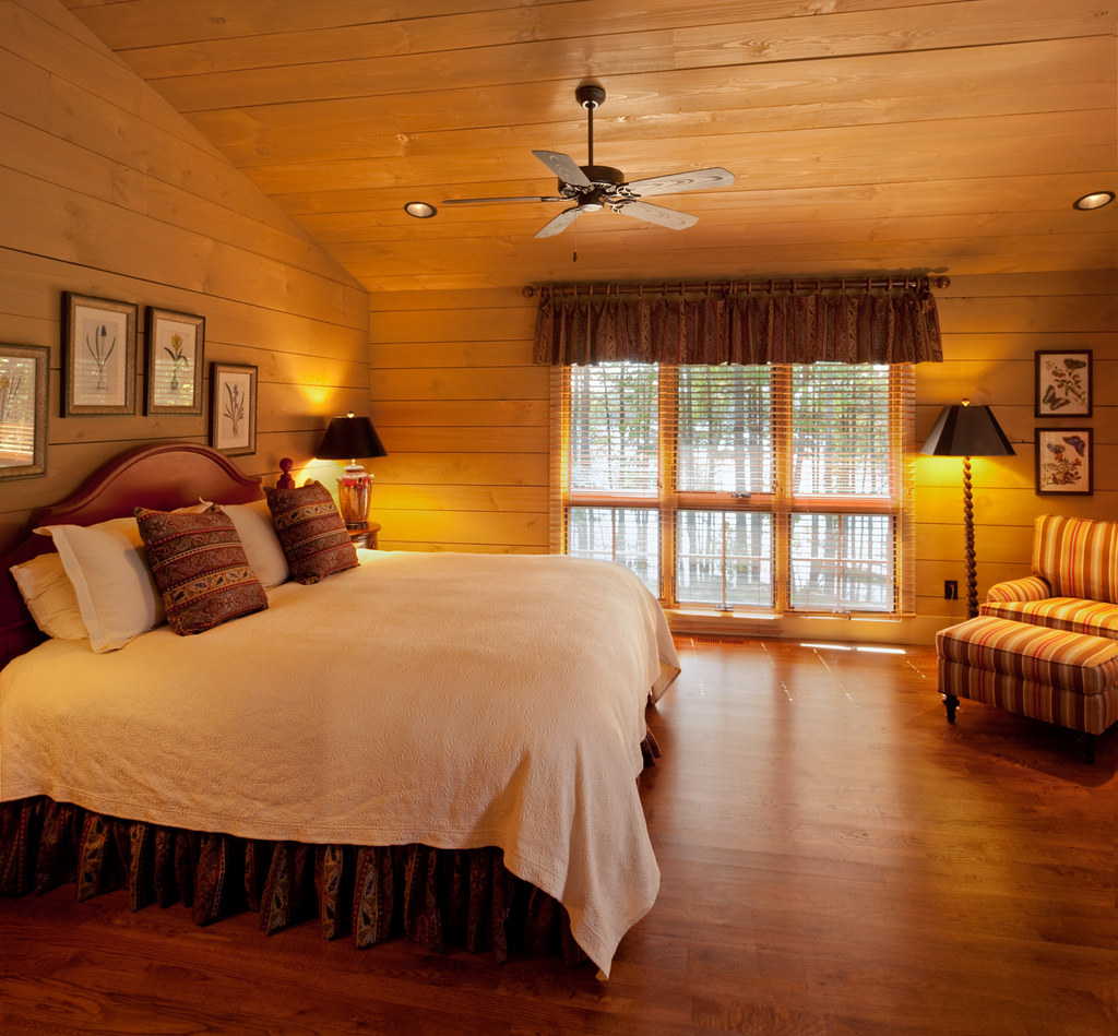 Lakeside Cabin Master Bedroom Camp Lake James Cabins Flickr