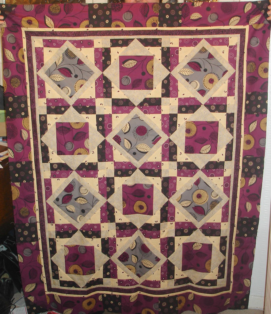 Red Rooster Fabrics Free Quilt Patterns Melrose Quilt top The fabric is a Red Rooster fabric and t&hellip; Flickr