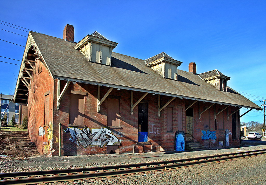 Windsor Locks Station Located in Windsor Locks, Connecticu… Flickr