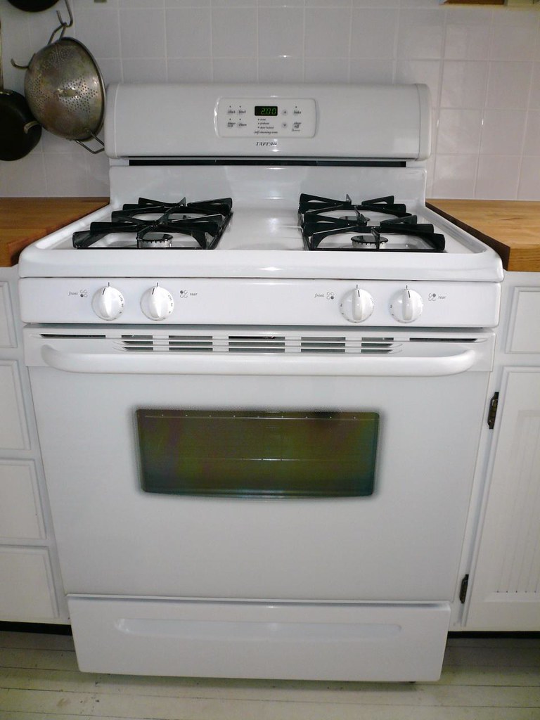 stove FOR RENT 3bed/2bath Kedzie and North on the park i… Flickr