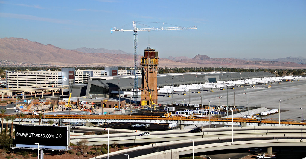 Still Climbing McCarran Int'l Airport, NV USA Internatio… Flickr