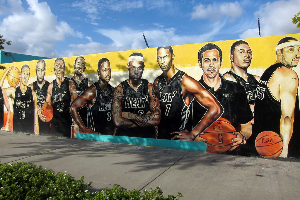 Miami Edgewater Serge's Miami Hear mural This mural of … Flickr