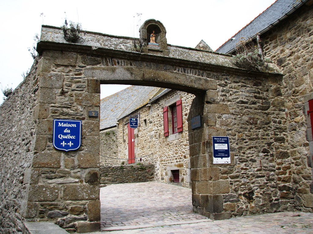 Saint Malo Porche de la maison du Québec Jacques Flickr
