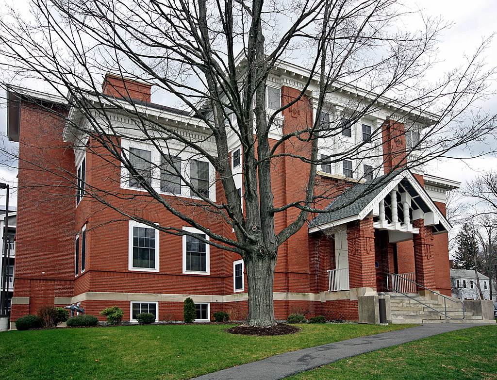 Bliss Elementary School Located in Attleboro, Massachusett… Flickr