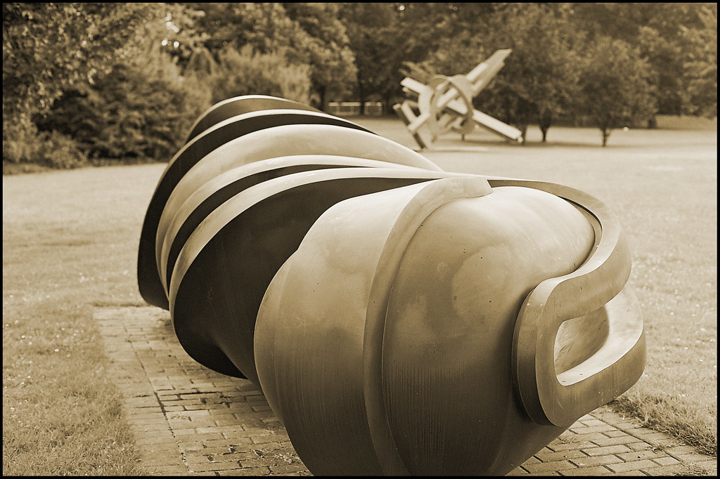 Skulpturenpark Köln / Cologne Sculpture Garden. Tony Cragg "Early