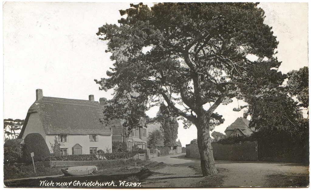 Wick Green from Wick Lane, Wick Village, Southbourne, Bour… Flickr