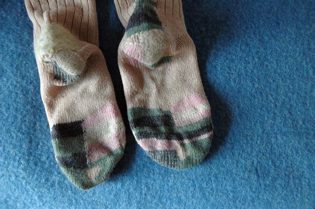 darning socks (4)c Swiss darned socks Dcember 2, 2011 sweetie pie