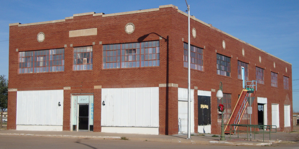 Old Ford Garage (Grandfield, Oklahoma) Located at 124 East… Flickr