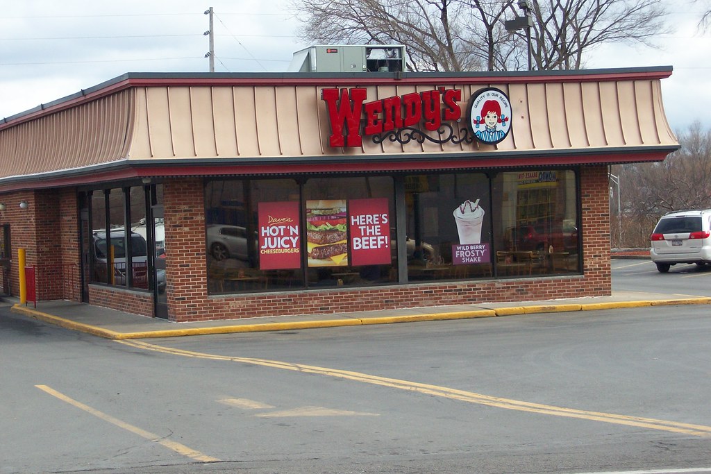 Wendy's North Syracuse, NY 2012. drpep Flickr