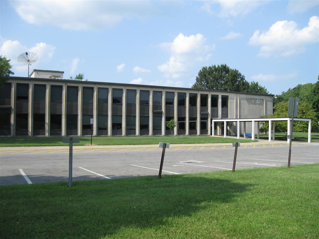 080710 Lancaster Senior High SchoolLancaster, Ohio (4) Flickr