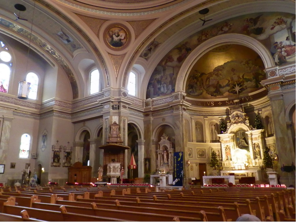 Basilica of St. Hyacinth 2Sanctuary3 Andy Hoxie Flickr