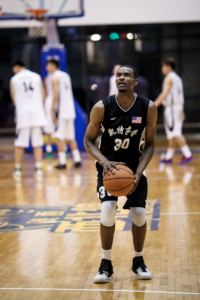 Xinda Basketball Friendly A friendly game between the Shaa… Flickr