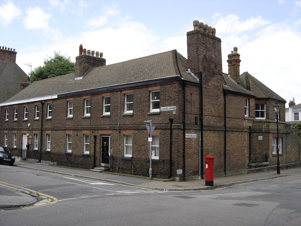 Old Artillery Barracks, Garden Street, Brompton 2010 Flickr