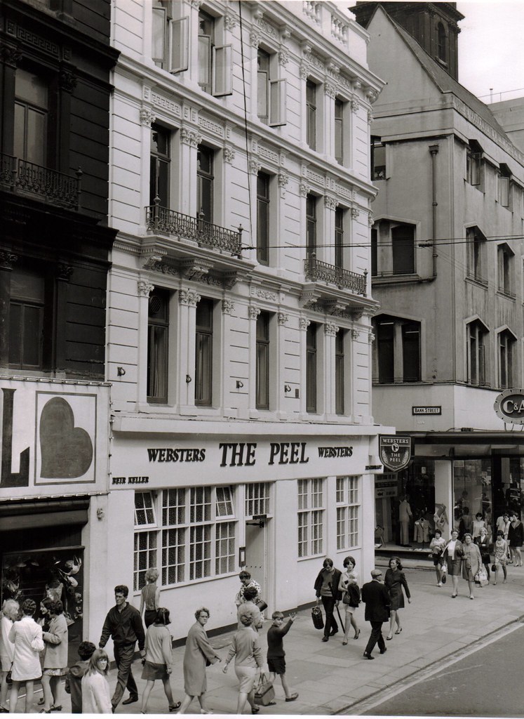 Leeds 1960`s The Peel Hotel, Boar Lane clifford stead Flickr