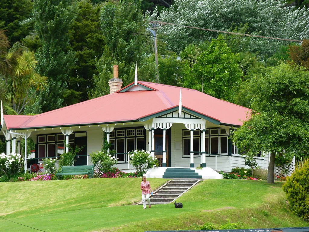 Te Aroha, Waikato, New Zealand The old cafe in the Domain … Flickr