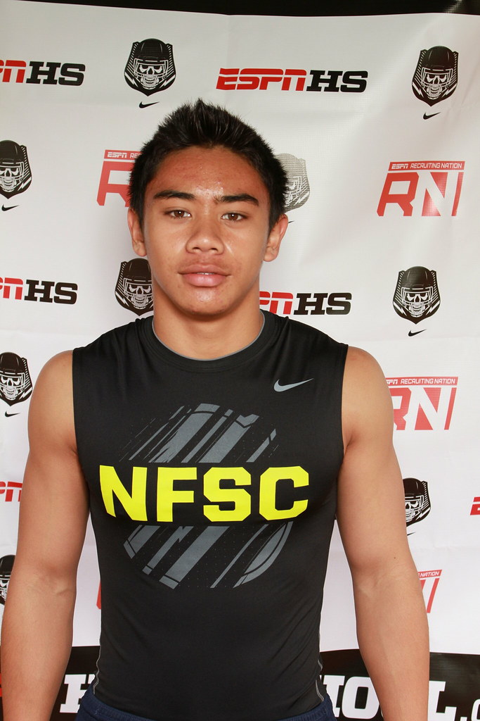 68702 HONOLULU, HI_ JAN 28, 2012 Player at the Nike Footb… Flickr