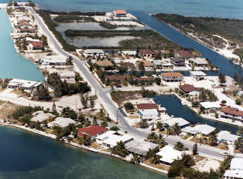 MM00034065x Driftwood Drive on Key Haven looking east. Pho… Flickr