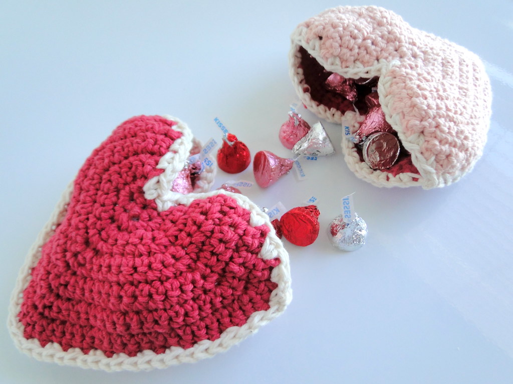 heart pockets I crocheted these hearts together to make po… Flickr