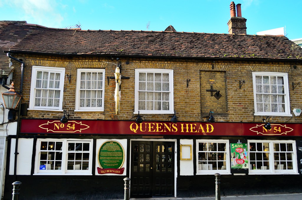 Queens Head Pub Windsor Street, Uxbridge Queens Head Pub