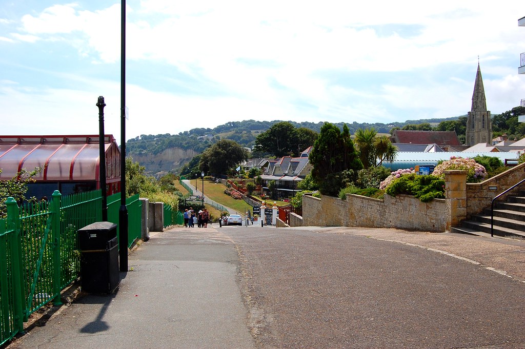 Shanklin clifftop walk. Ronald Saunders Flickr