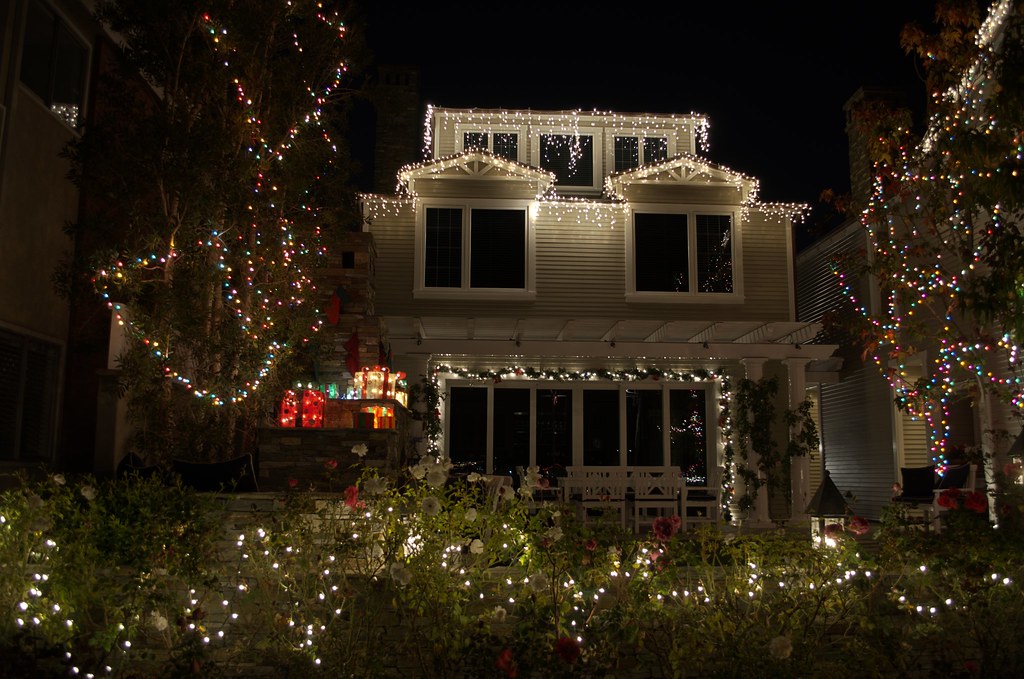 Christmas Lights Christmas Eve on Balboa island. Converted… Flickr