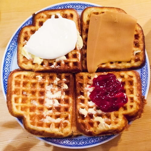 Traditional Norwegian Waffle Press "L" for a nicer view, a… Flickr