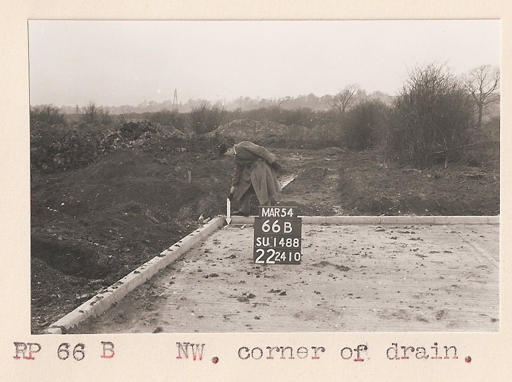 1954 Penhill, Swindon Source Scan of an OS RP photograph… Flickr