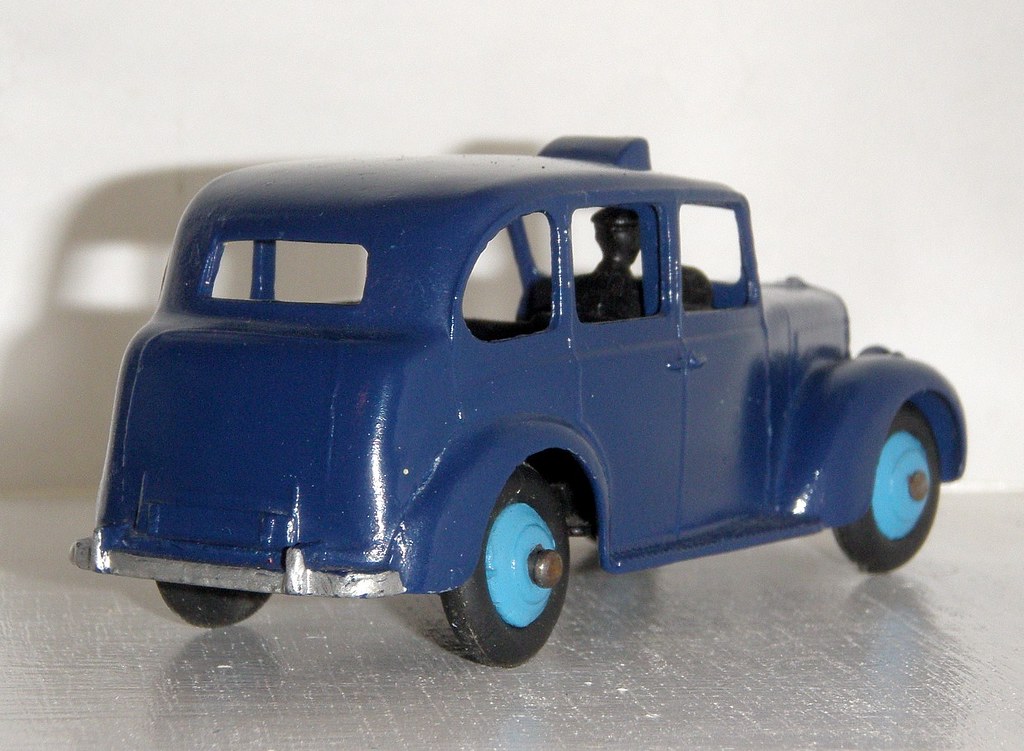 Dinky Toys 40h Austin Taxi bleu Modèle restauré !! Restore… Flickr