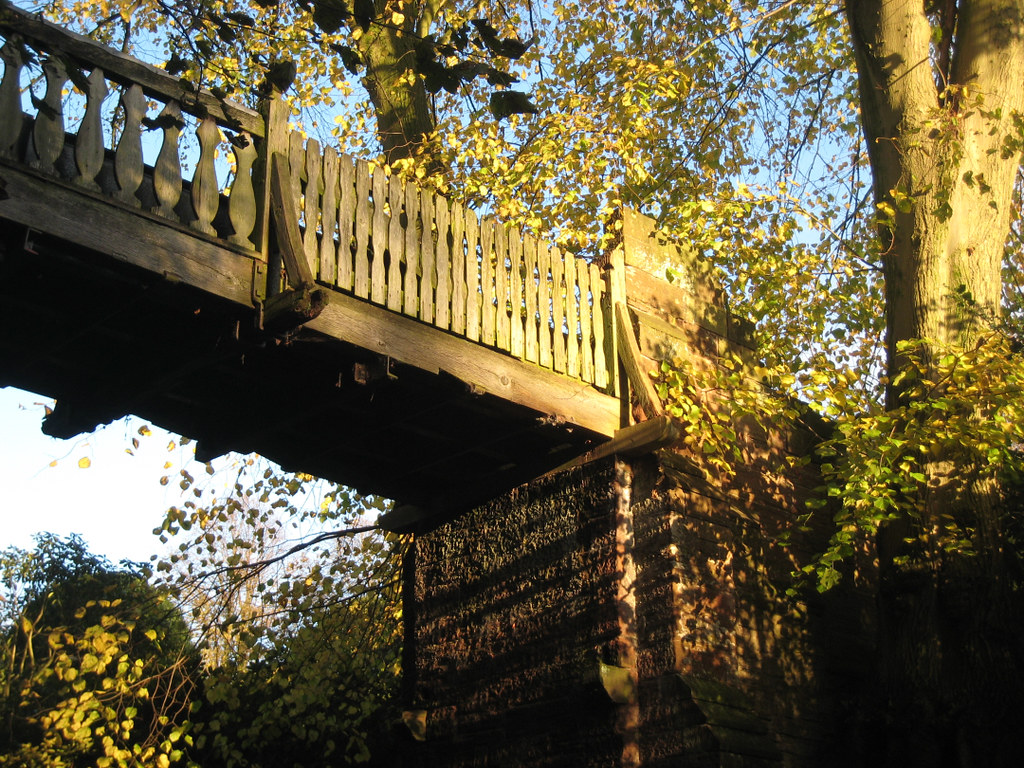 IMG_0678m Bridge over Forest Road, Tarporley Paul DB2 Flickr