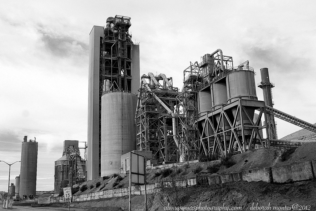 cement | I took this in Tehachapi, Ca this is Lehigh cement … | Flickr