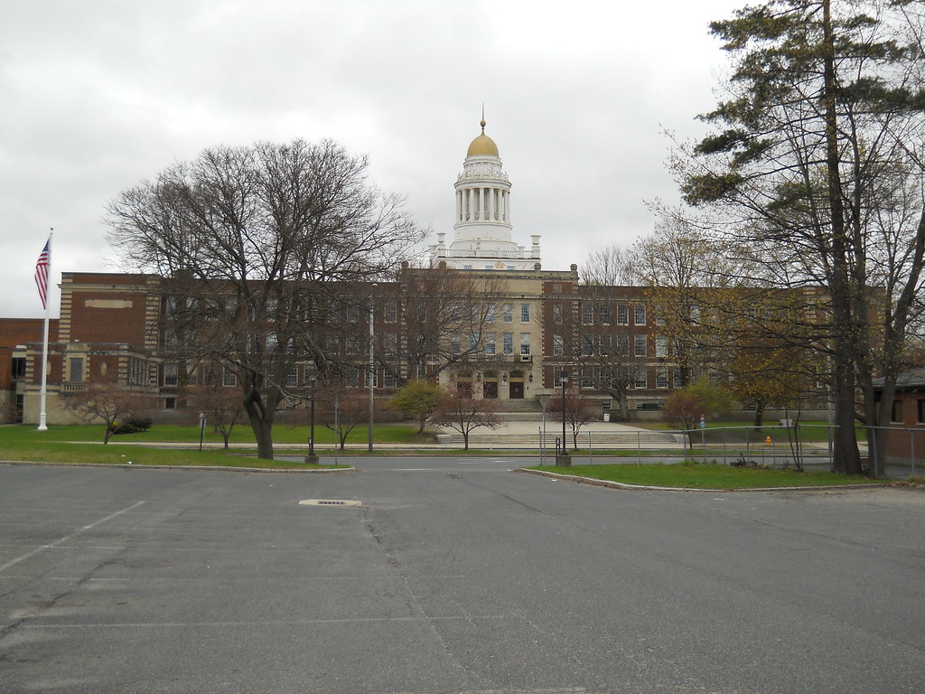 20100418_27 Pittsfield High School . I was class of 66 b… Flickr