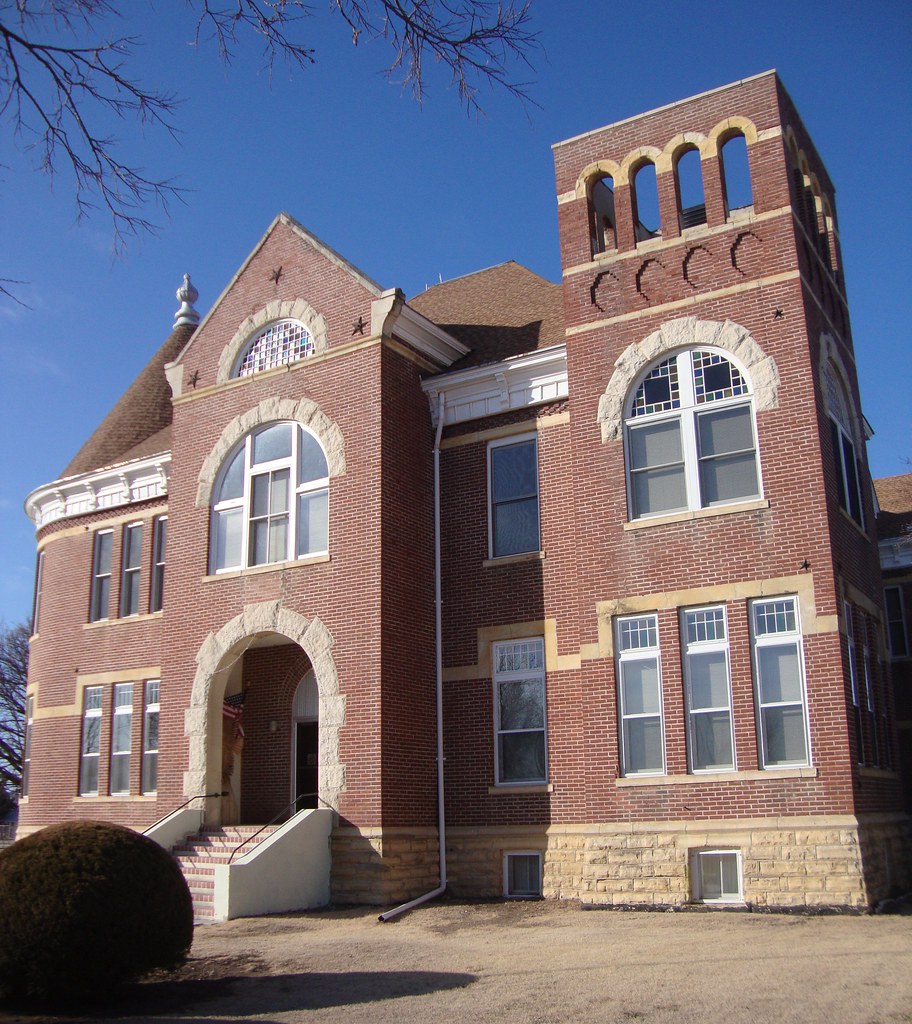 Rush County Courthouse (La Crosse, Kansas) This courthouse… Flickr
