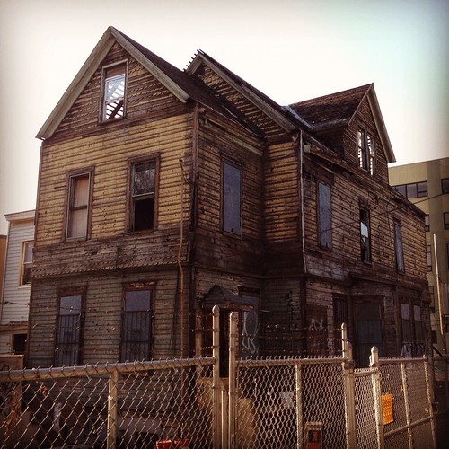 Abandoned House in Queens It's on 31St in Long Island City… Flickr