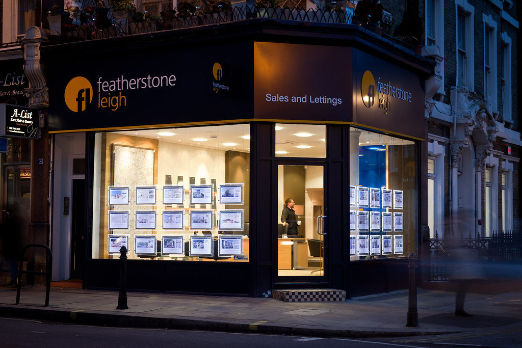 Featherstone Leigh Property Estate Agents shopfront, displ… Flickr