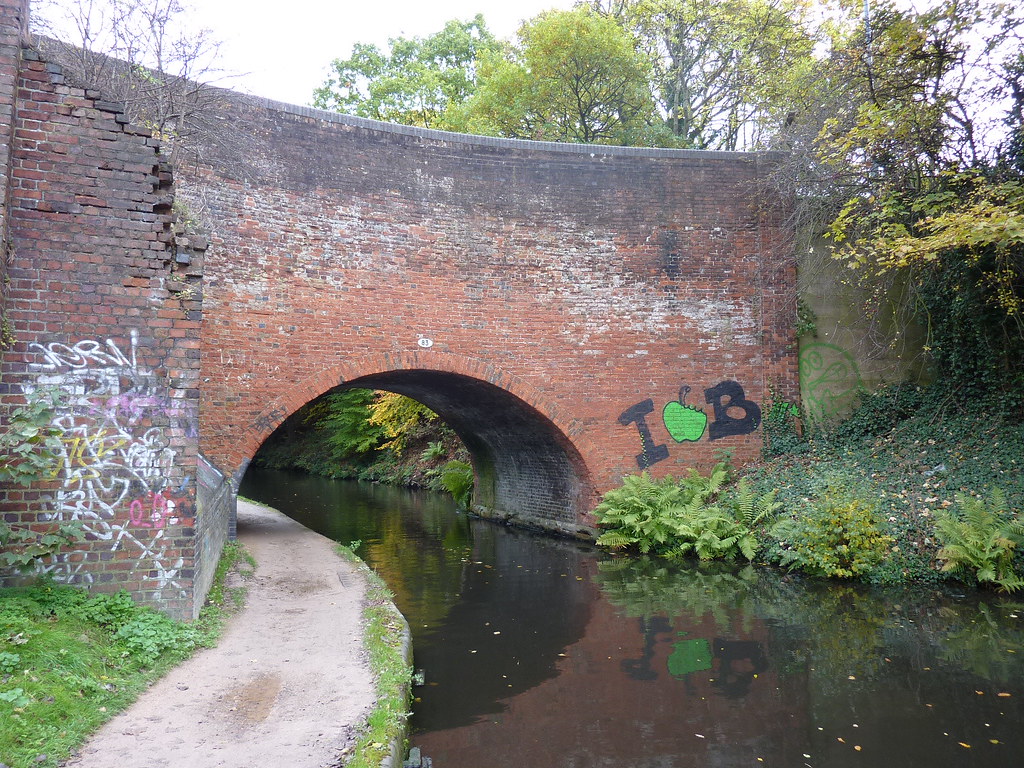 Bridge 83. Pritchatts Road. I "apple" B? Bridge 83. Pritch… Flickr