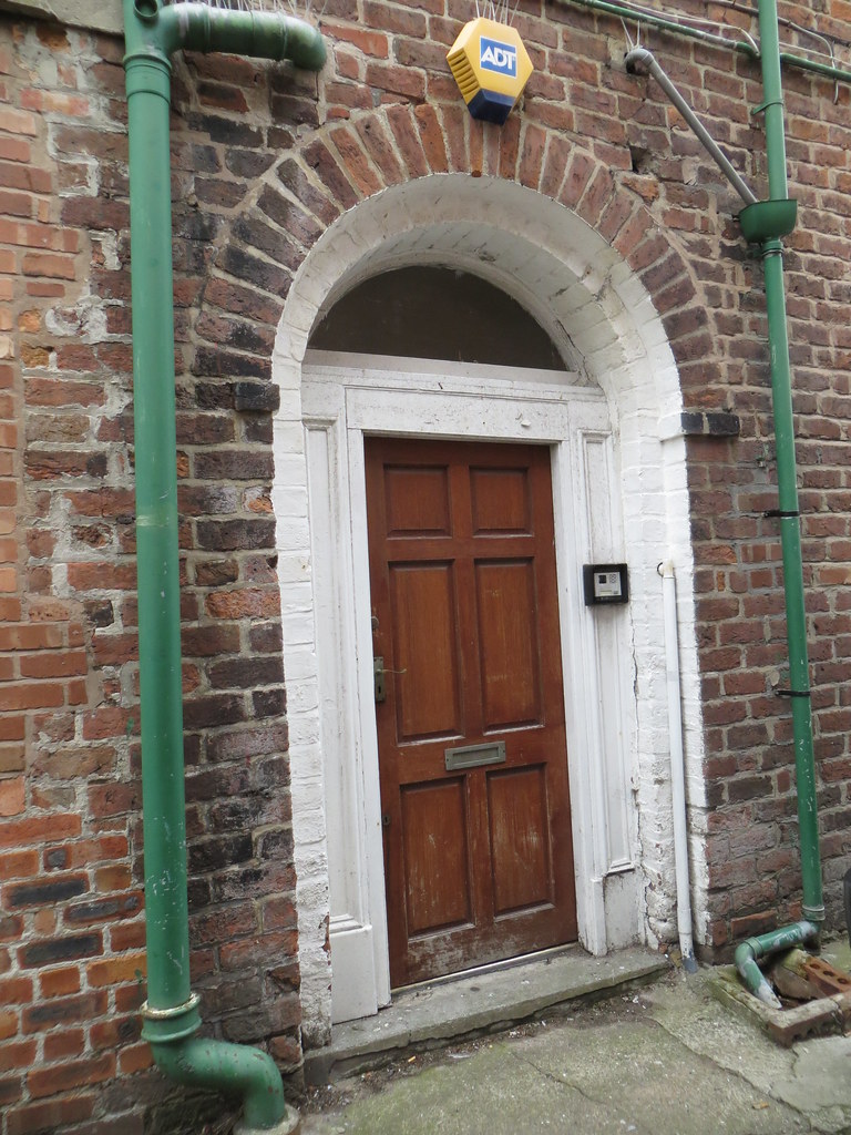 Chapel Lane S 10 2015 07 28 Barnardo's Menswear Side Door … Flickr