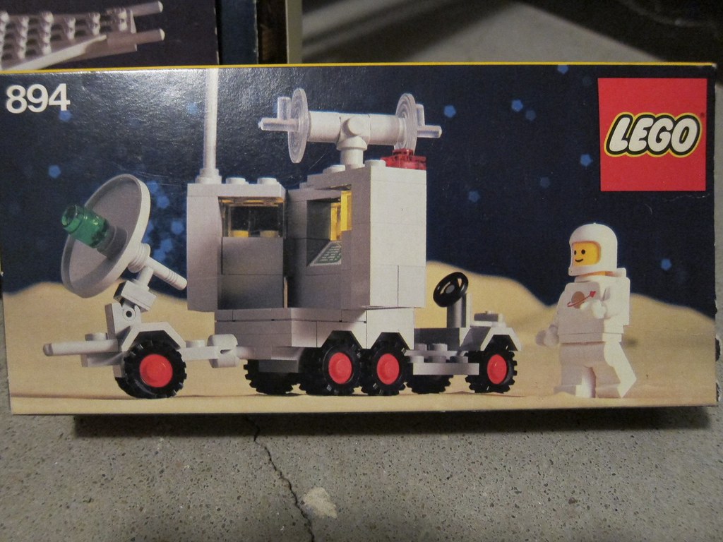 LEGO spacecraft 894 Boxes for various LEGO spacecraft mode… Flickr