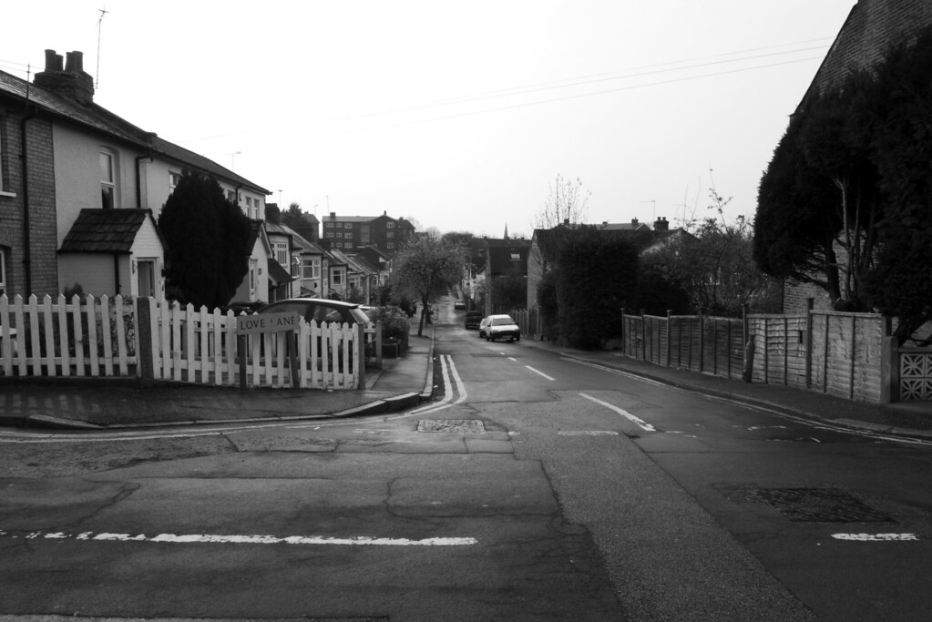 Love Lane, Woodford Green lokbi Flickr