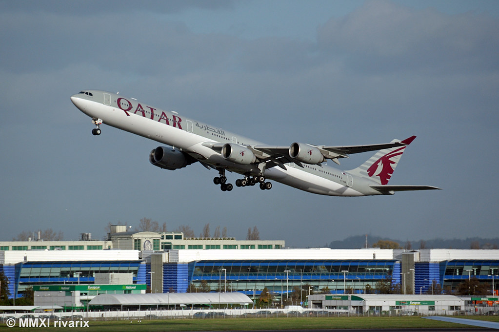 LHR Qatar Airways (A7AGB) Flight QR6 bound for Doha tak… Flickr