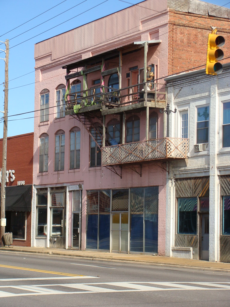 Old Hotel (Calera, Al.) Old Hotel in downtown Calera, Al. Flickr