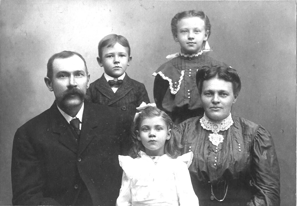 Harvey L. Wakeman family (obverse) I purchased this photog… Flickr