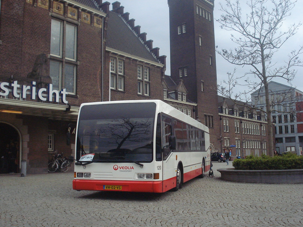 Veolia 120 in Maastricht Foto;Mitchel van Lier,15012011.… Flickr