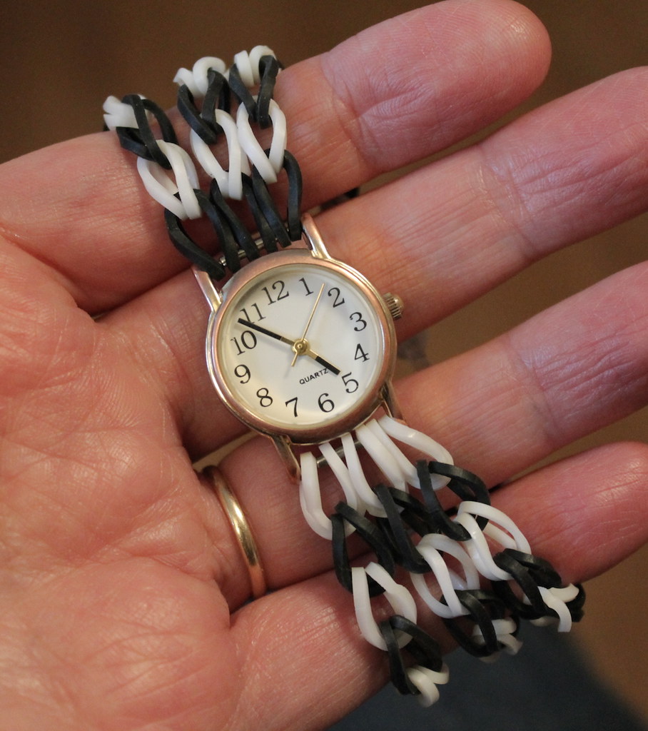 Rubberband watch band Here's a rubber band watch band that… Flickr