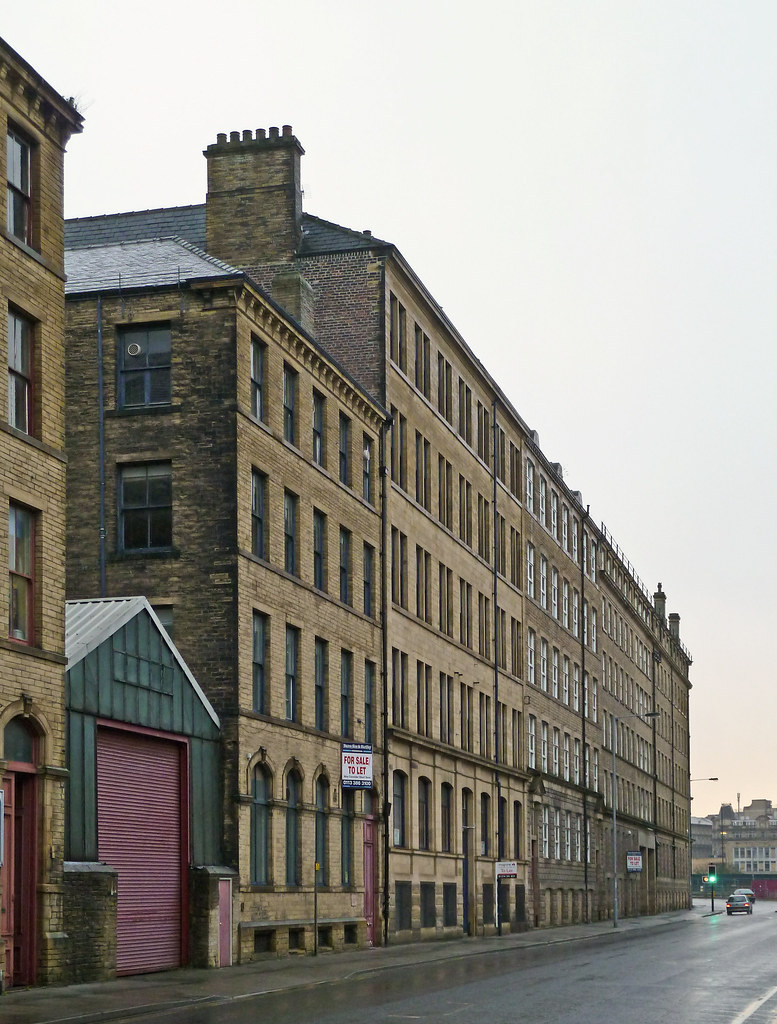 Canal Road Bradford, in grotty weather Tim Green Flickr