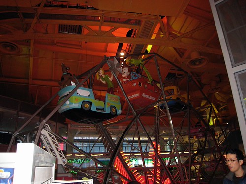 A ferris wheel INSIDE Toys R Us... Toys R Us, Times