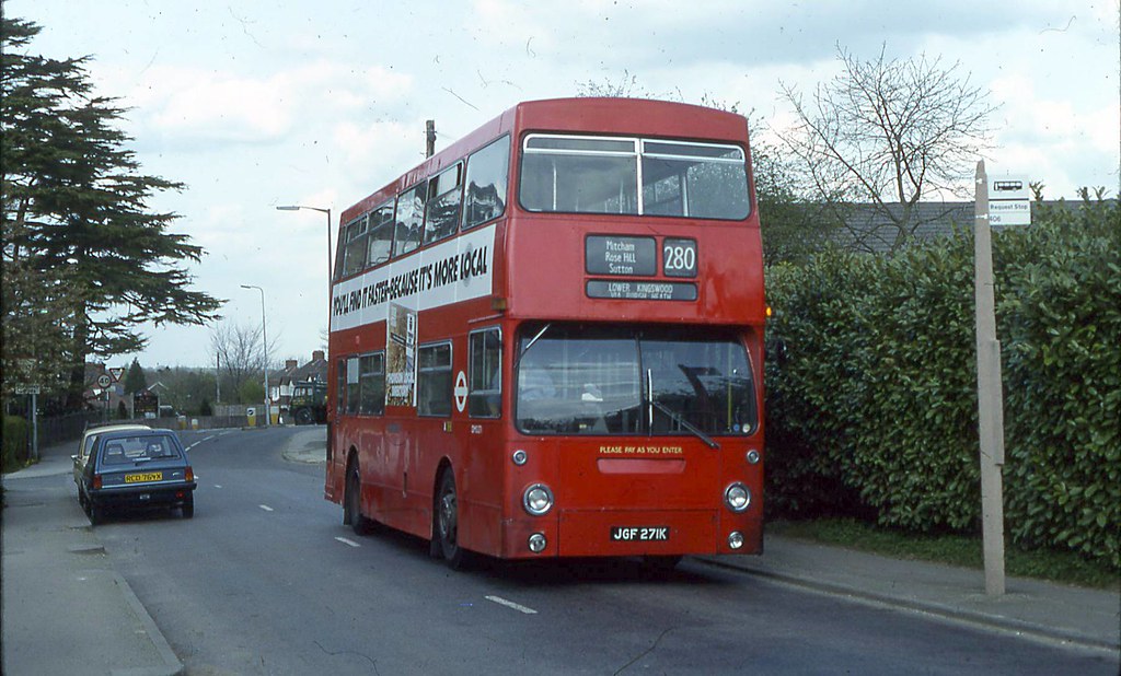 R 280 DMS271 23.4.82 Lower Kingswood,Buckland Road. Flickr